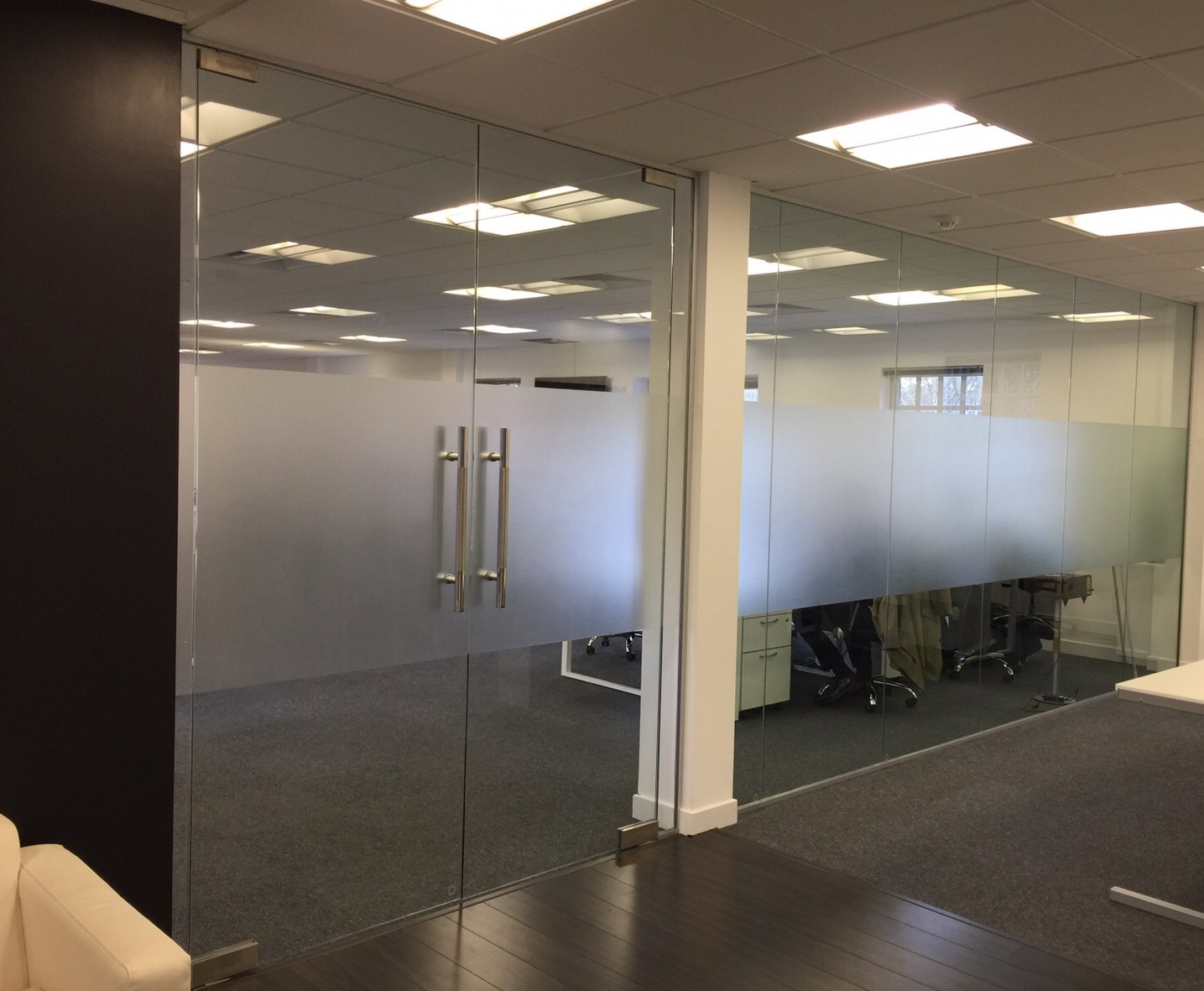 Axis Glass Partitioning 