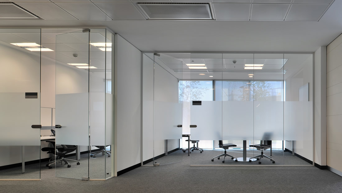 Axis Glass Partitioning